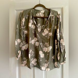 Lucky Brand top. Size Large